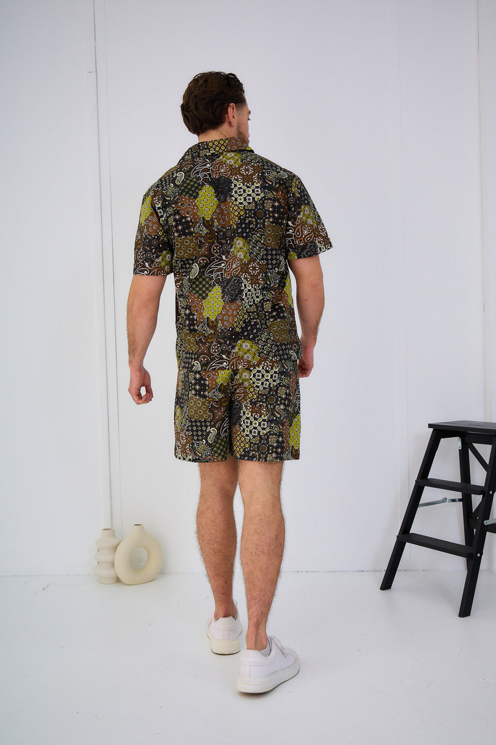 ENSEMBLE 001