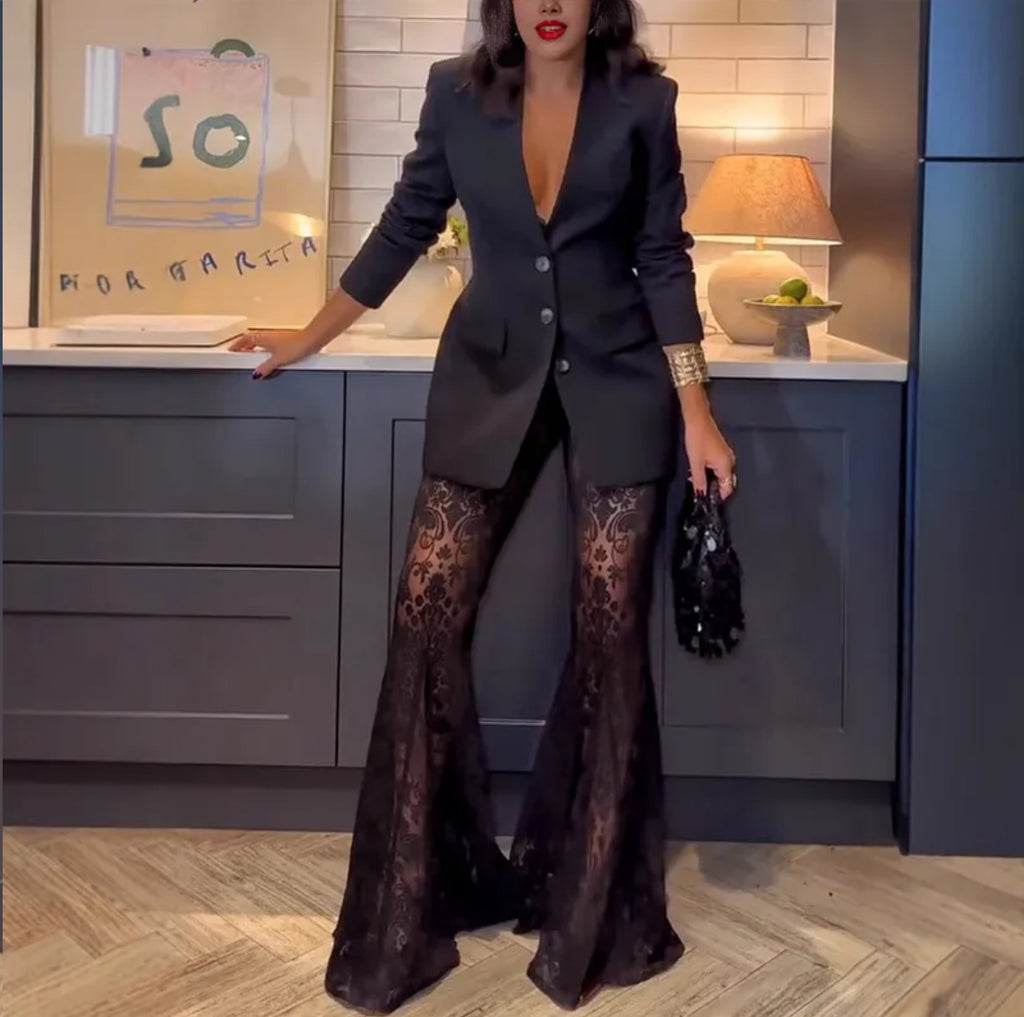 Ensemble blazer et pantalon dentelle