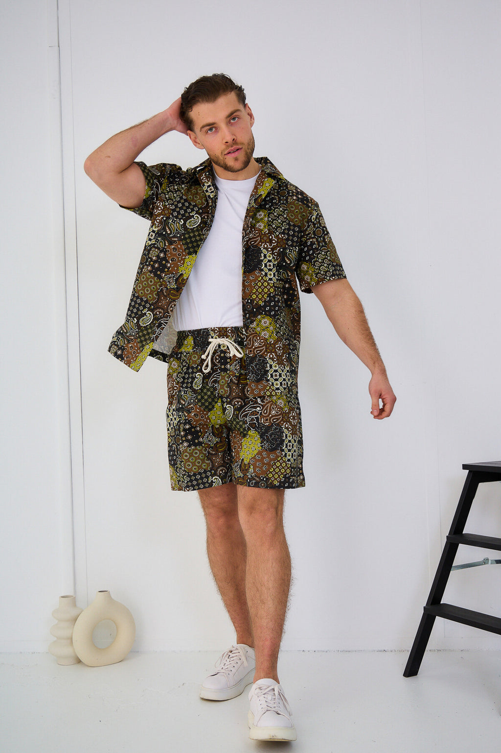 ENSEMBLE 001