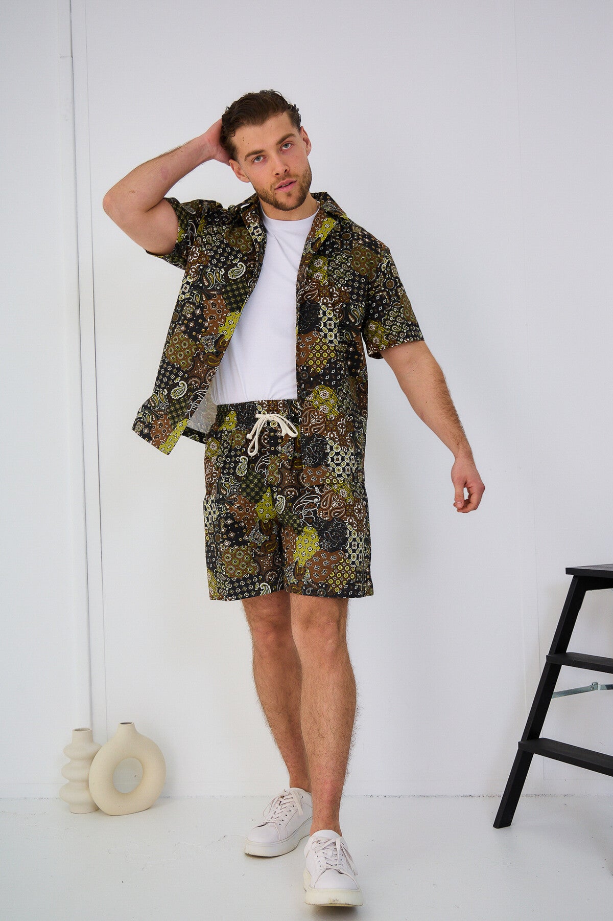 ENSEMBLE 001