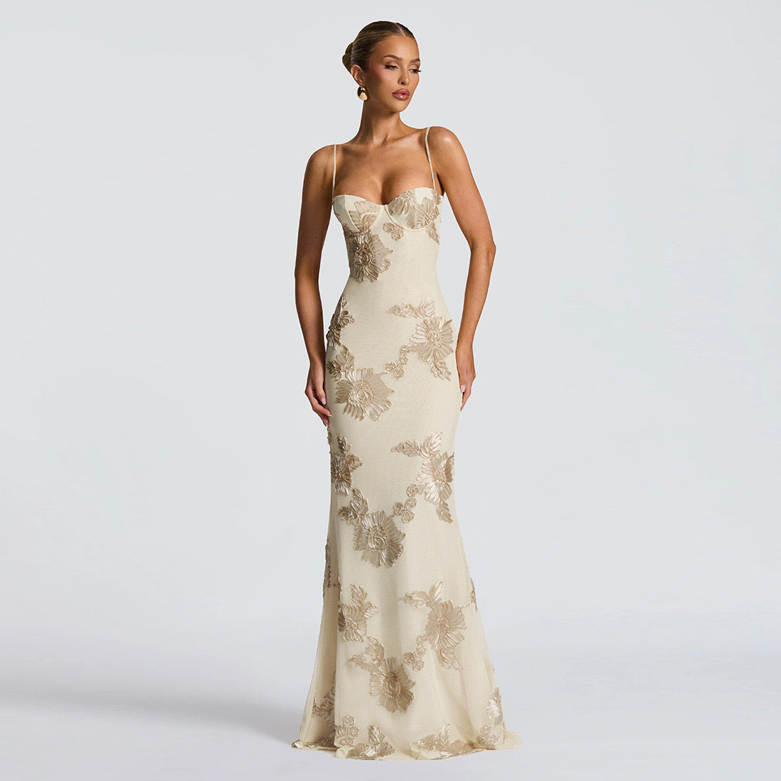 Robe “Jasmine” beige