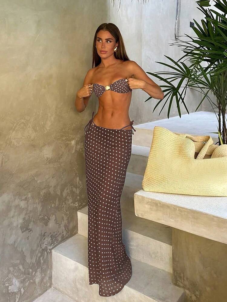 Ensemble maillot de bain et jupe