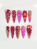 Press on nails en relief
