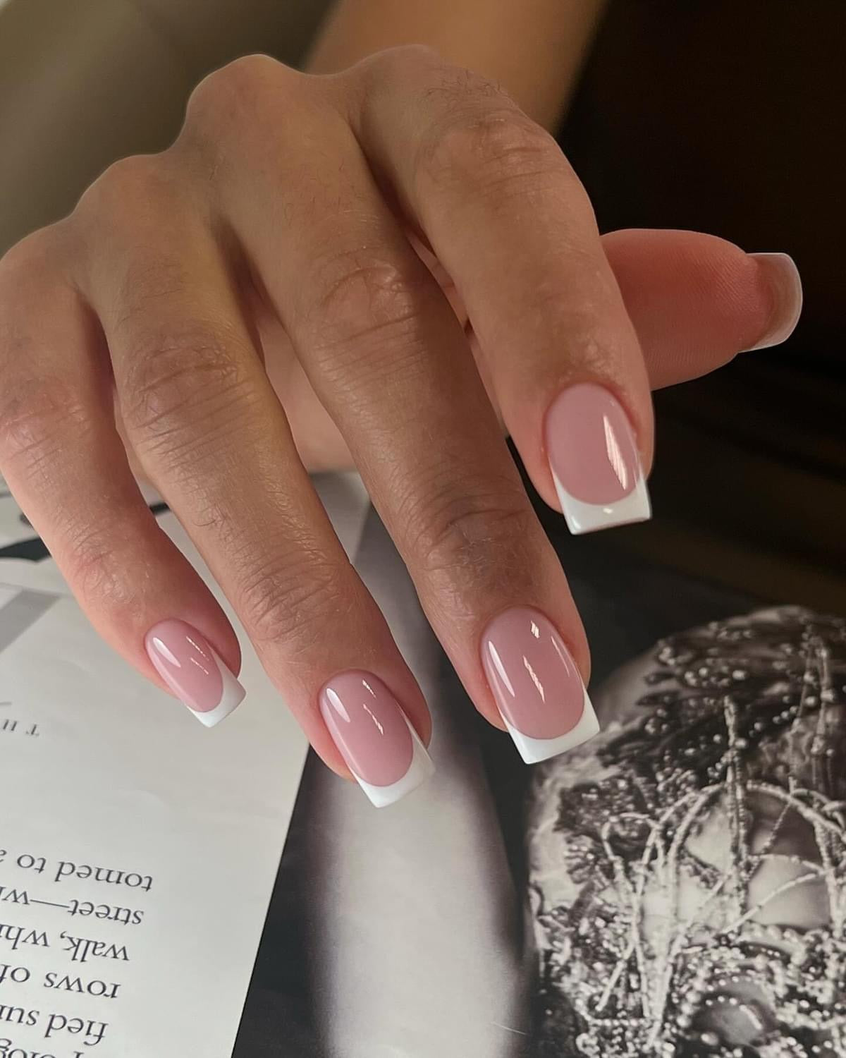 Press on nails - French classique