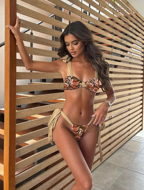 Ensemble maillot de bain et jupe (précommande de 14 jours)